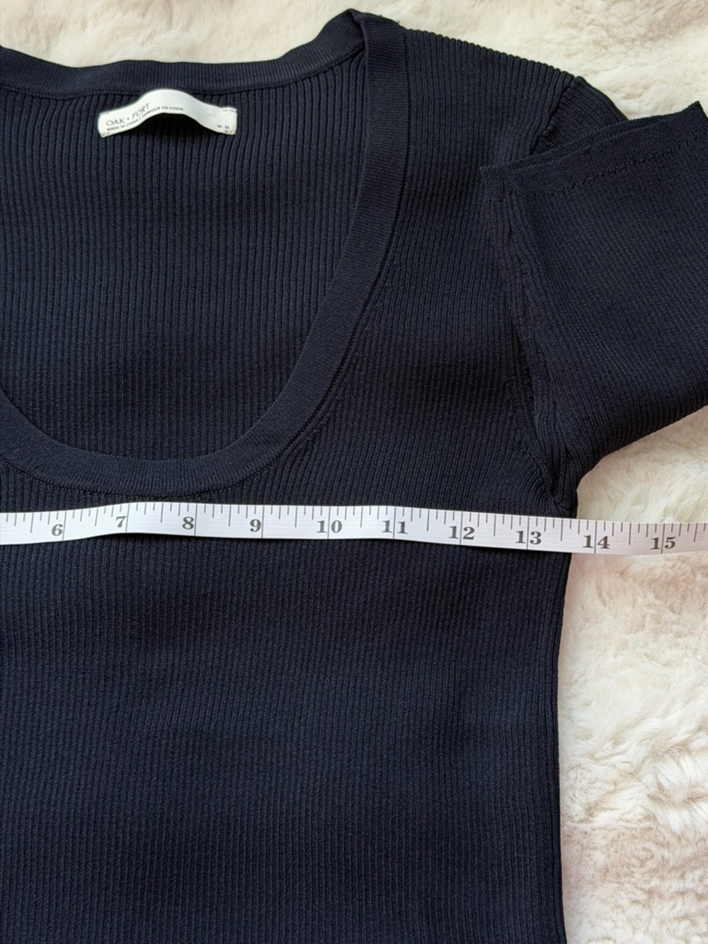 Classic OAK + FORT Navy Blue Knit Stretch Bodycon Fit Short Sleeve Sweater Top-M - Picture 9 of 9